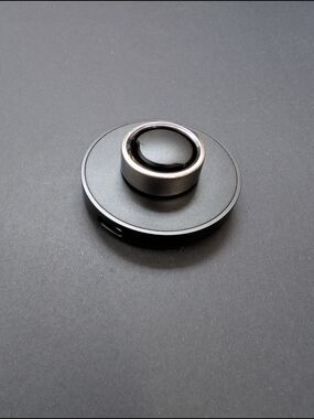 Oura Ring Gen 3 - Heritage Silver - Size 8 (With Charger)